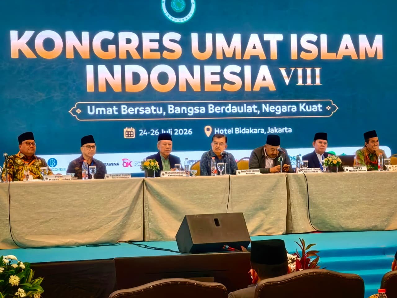 Jusuf Kalla Menghadiri Kongres Umat Islam Indonesia