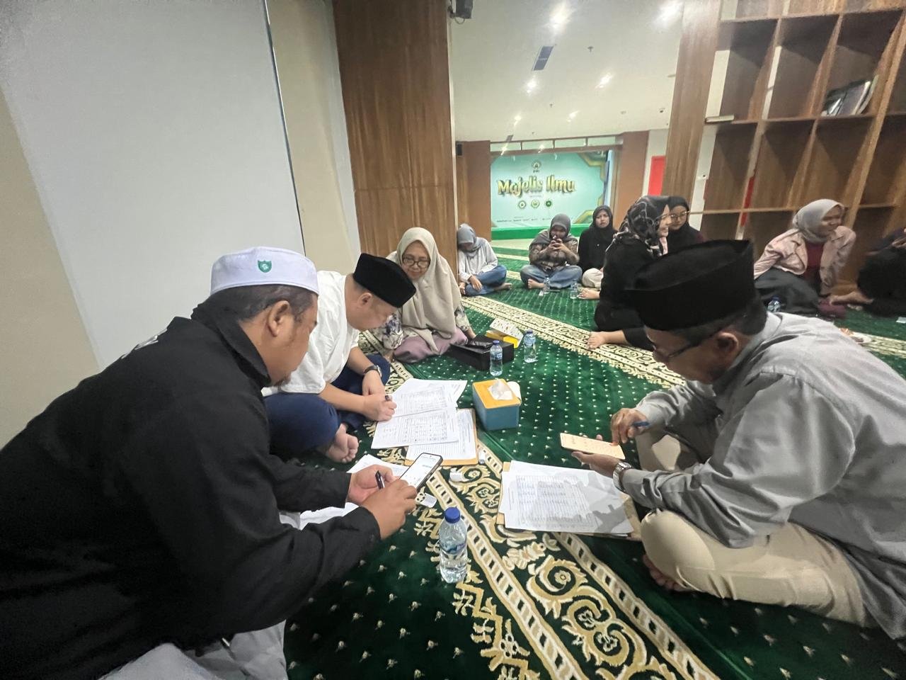 Lomba Azan HUT RI di Musholah Khazanah DMI - Foto 4