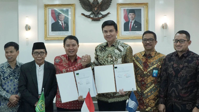 Kemenag dan Garuda Indonesia Teken MoU Penerbangan Jemaah dan Petugas Haji