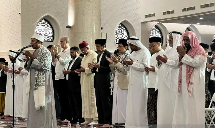 Menag RI Peringati Nuzulul Quran di Masjid Sheikh Zayed Solo