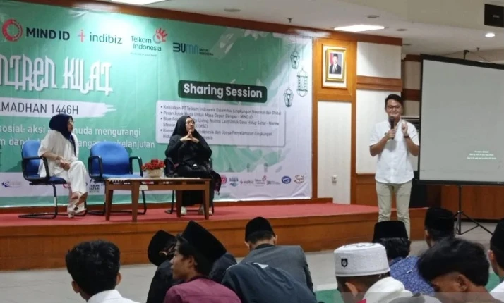 Aviary Park Indonesia Ajak Santri-Mahasiswa Kurangi Penggunaan Plastik