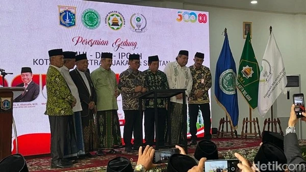 Gubernur DKI Jakarta Pramono Resmikan Gedung MUI-DMI Jaksel