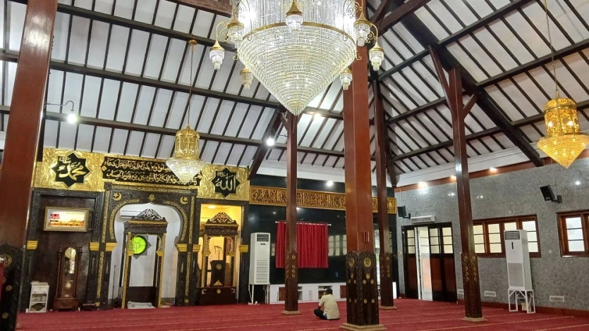 Megahnya Masjid Agung Indramayu